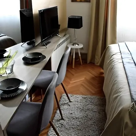 Crown Белград